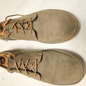 Suede Lace-Up Shoes